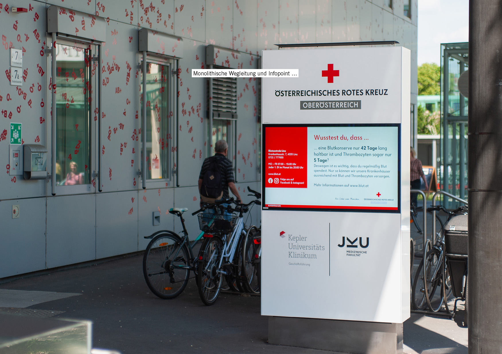 Monolithische Wegleitung und Infopoint …
